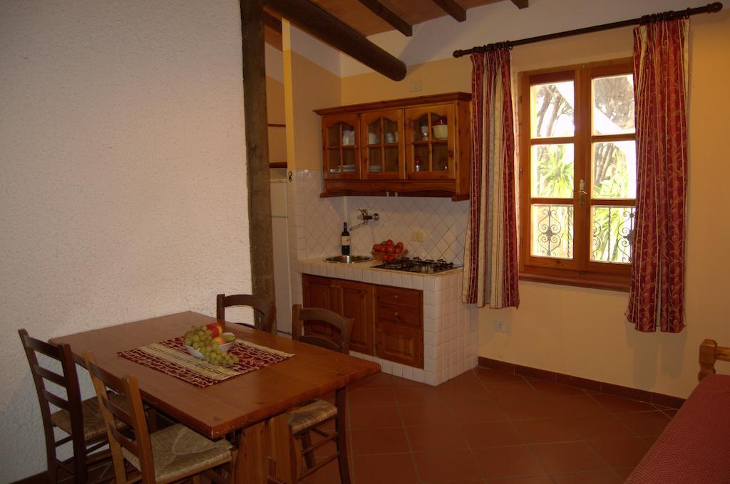 Villa Bolgherello Marina Di Bibbona Habitación foto